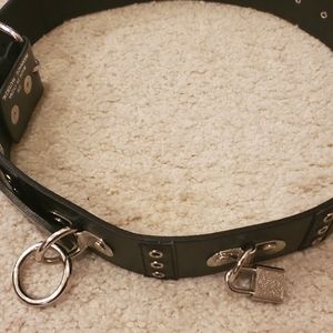 Hot topic belt